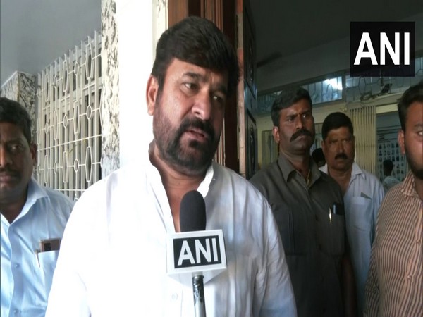 Former Karnataka minister and Congress leader Vinay Kulkarni. (Photo/ANI)