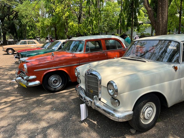Vintage and Classic Cars Rally in Pune (Photo/ANI)