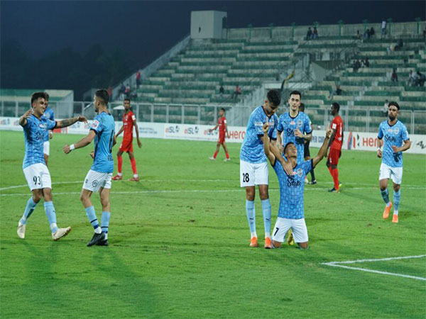 Mumbai City FC players celebrating. (Photo- AIFF)