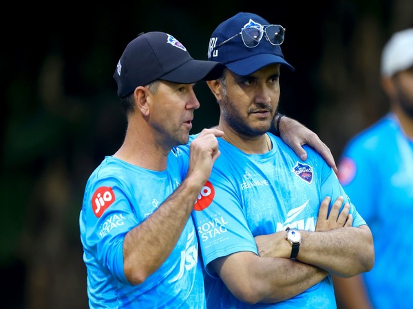 DC Director of Cricket Sourav Ganguly along with Head Coach Ricky Ponting (Image: DC)