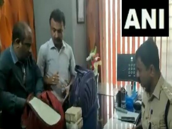 Bengaluru Police seize Rs 1 cr unaccounted cash