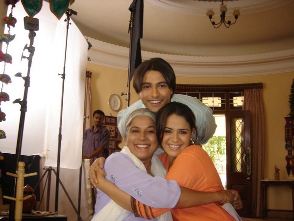 Mona Singh with late veteran actor Uttara Baokar (Image source: Instagram)