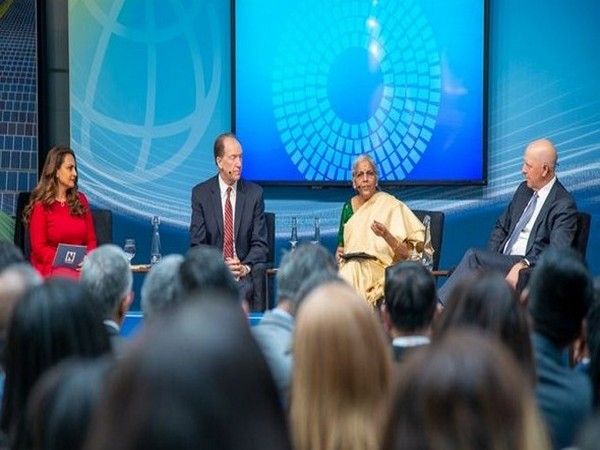 Union Minister Nirmala Sitharaman discusses empowering women leaders (Photo/World Bank)