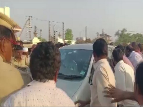 CBI arrests Andhra CM's uncle YS Bhaskar Reddy. (Photo/ANI)