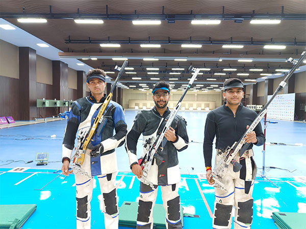 Swapnil Kusale (Left) Pankaj Mukheja (Centre), Aishwary Tomar (Right) at National Selection Trials (Image: NRAI)