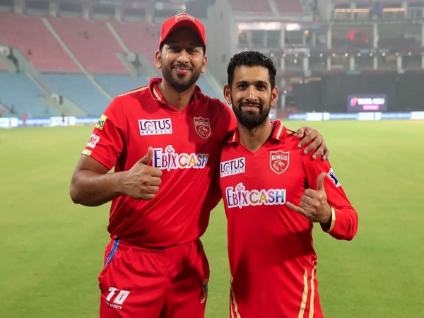 Sikandar Raza and Shah Rukh Khan (Image: IPL)