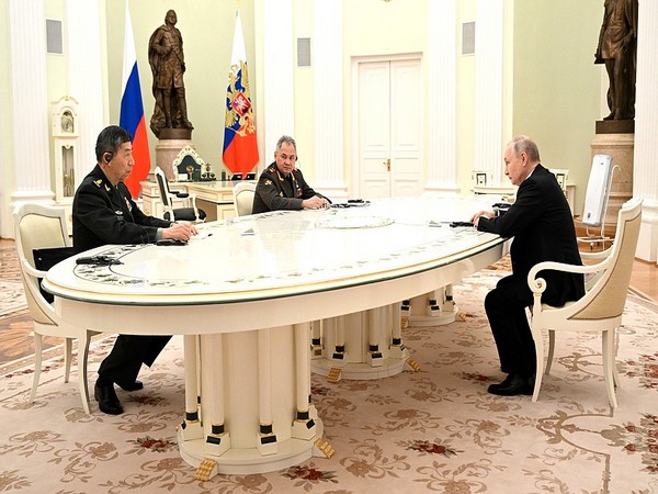 Russian President Vladimir Putin with Chinese Defence Minister Li Shangfu (Source: kremlin.ru)