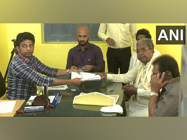 Congress leader Siddaramaiah files nomination (Photo/ANI)
