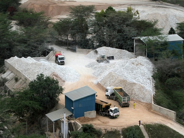 View of East African Portland factory in Athi Rivers near Kenya's capital Nairobi August 18, 2011. (File Photo/Reuters)