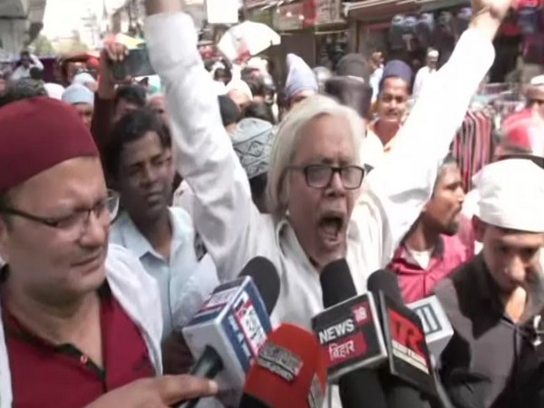 The man at the centre allegedly raised slogans glorifying slain gangster Atiq Ahmed. (Photo/ANI)