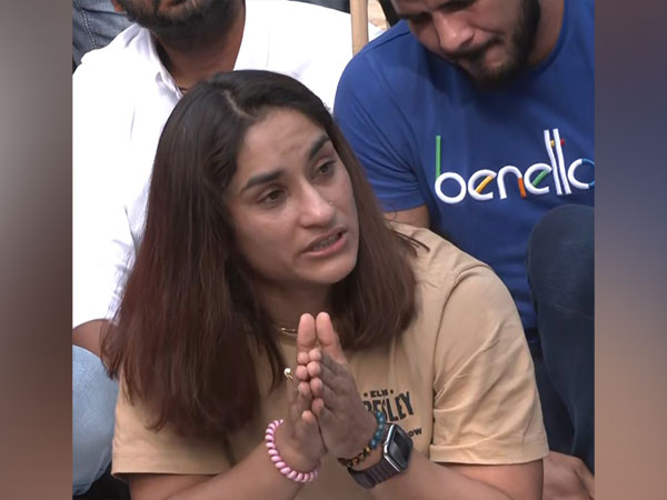 Vinesh Phogat at Jantar Mantar (Photo/ANI)