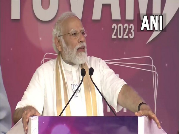 Prime Minister Narendra Modi in Thevara (Photo/ANI)