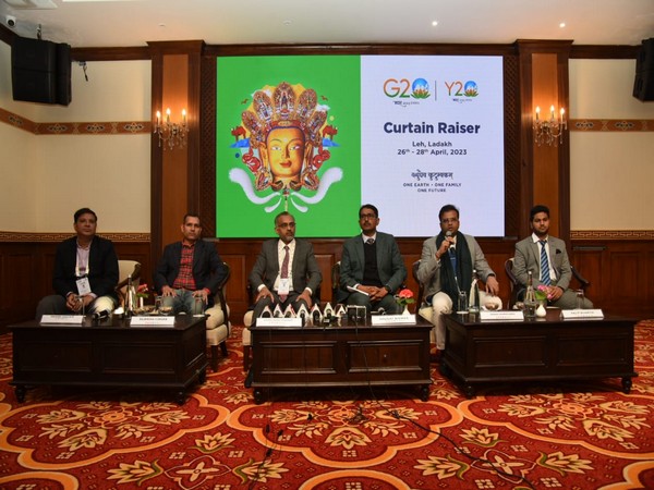 Nagaraj Naidu Kakanur, Saugat Biswas, Pankaj Kumar Singh and others addressing the media on curtain raiser (Photo/PIB)