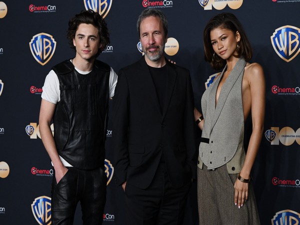 Zendaya, Timothee Chalamet, Denis Villeneuve (Image source: Twitter)