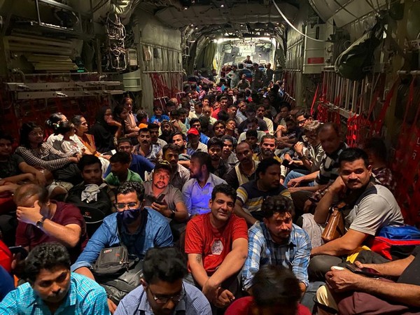 Indians stranded in Sudan being rescued by the Indian Air Force on Wednesday. (Photo: Twitter/@IAF_MCC)
