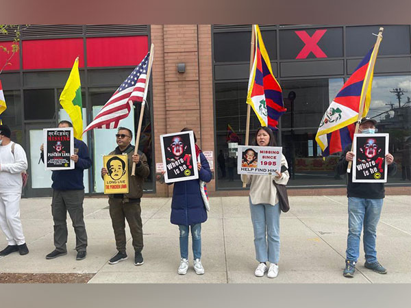 Tibetans in New York protest against China. (ANI)