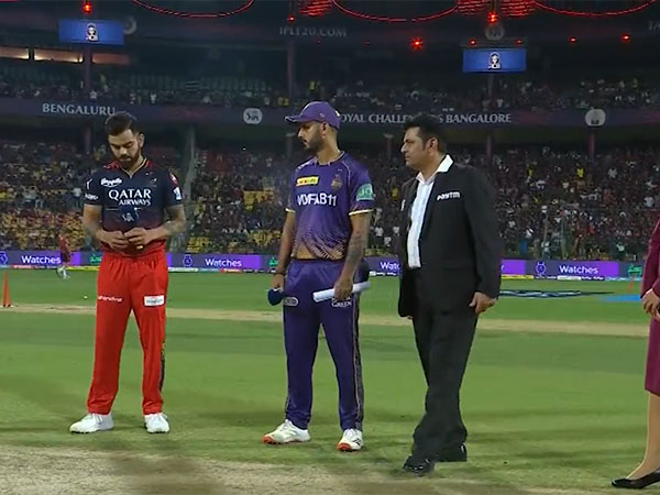 Virat Kohli and Nitish Rana at the toss (Image: Twitter/ IPL)