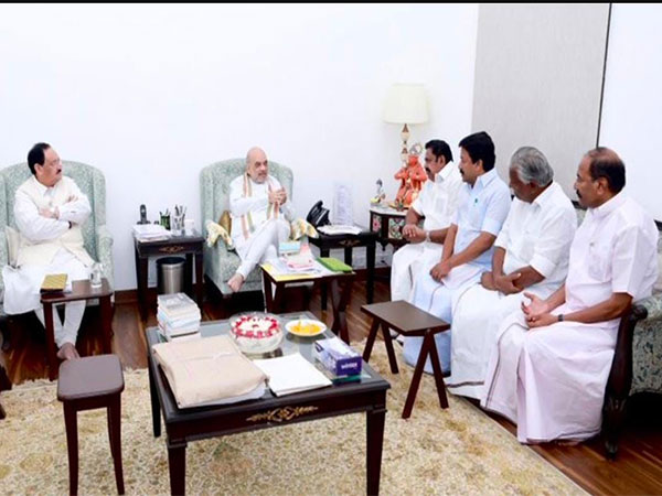 AIADMK leaders call on Amit Shah (Photo/ANI)