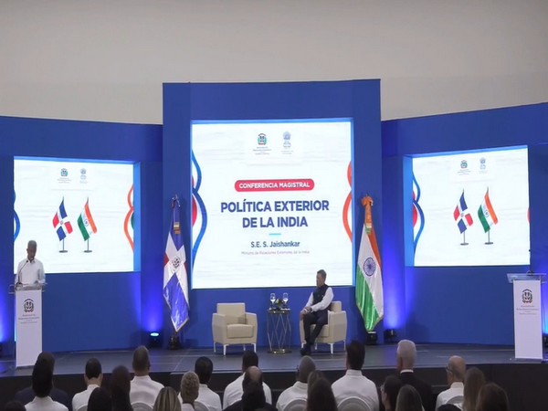 External Affairs Minister S Jaishankar giving lecture to diplomatic corps and students in Dominican Republic (photo source/ Facebook)