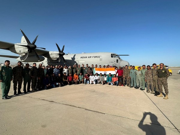 Delhi-bound C-130J aircraft takes off from Jeddah. (Photo: Twitter//MEA)