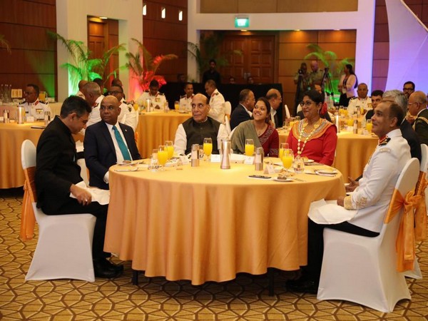 Union Defence Minister Rajnath Singh at dinner hosted by maldivian minister (Image Credit: twitter/@HCIMaldives)