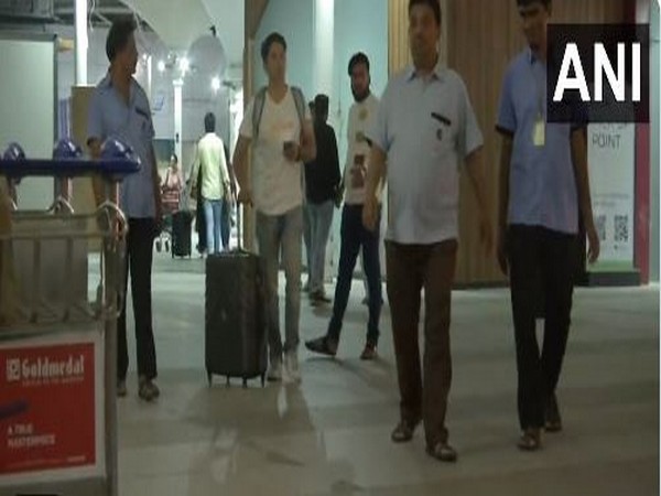 Passengers of the Go First flights at Mumbai Airport. (ANI/photo)