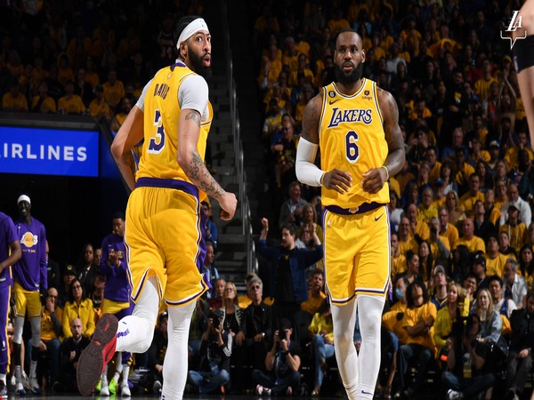 Laker's Anthony Davis and Lebron James(Photo: Twitter/LosAngelesLakers)