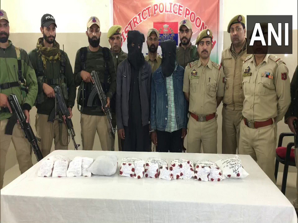 Two drug peddlers held in Jammu and Kashmir's Poonch (Photo/ANI)