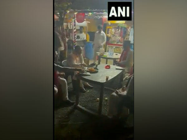 BJP chief JP Nadda having tea at a roadside stall in Kalaburgi, Karnataka. (Photo/ANI)