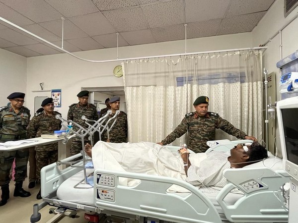 Northern Army Commander Lt Gen Upendra Dwivedi at Command Hospital (Photo/ANI)