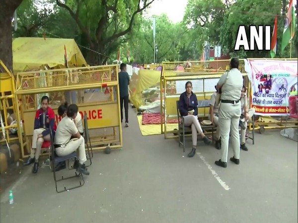 Delhi Police beefs security in ahead of Samyukta Kisan Morcha protest (Photo/ANI)