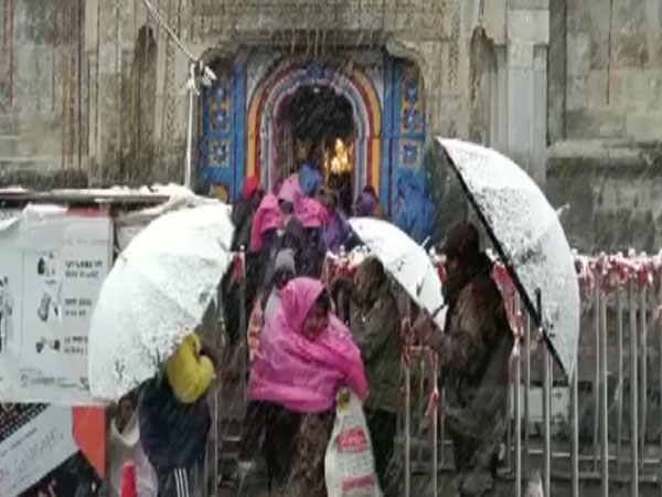 Snowfall in Kedarnath Dham (Photo/ANI)