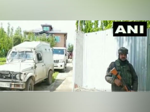NIA carrying out raids in Jammu and Kashmir's Baramulla on Tuesday (Photo/ANI)