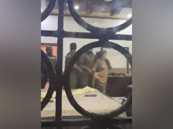 Screengrab of video posted by Pakistan Tehreek-e-Insaf (Image Credit: Twitter/@PTIofficial)