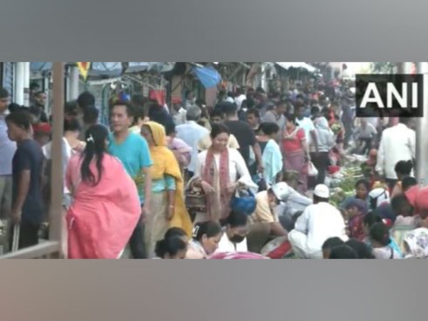 People throng the Tuesday market during curfew relaxation in Imphal Valley (Photo/ANI)