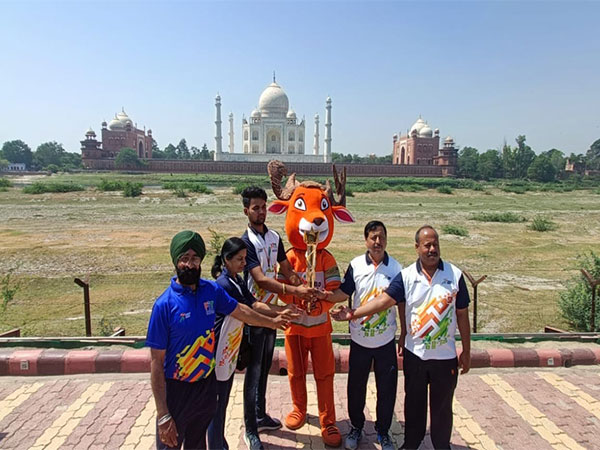 Mascot 'Jeetu' accompanying torch relay enthrals and inspires youth across the state (Image: MYAS/SAI media)
