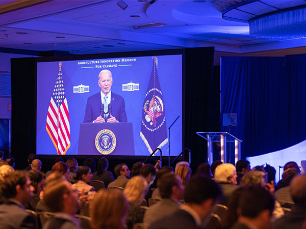 US President expresses gratitude to UAE for Joint efforts in advancing 'Agriculture Innovation for Climate' initiative. (Photo Credit - WAM)