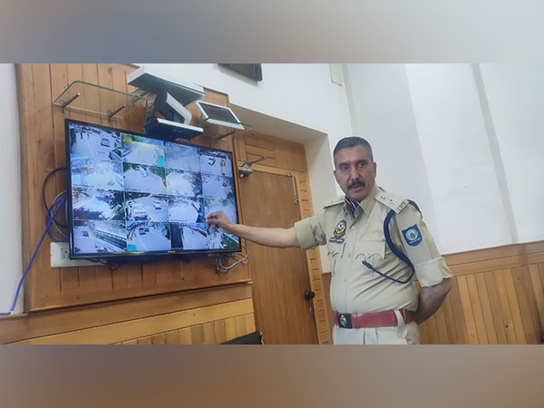 Shimla Police designs new initiative to tackle traffic congestion. (Photo/ ANI)