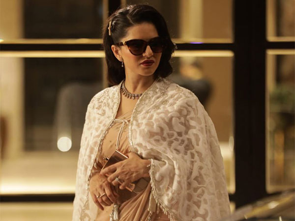 Sunny Leone (image source: Twitter)