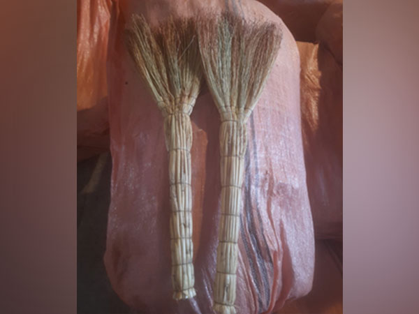 Heroin concealed in brooms (Photo/ANI)