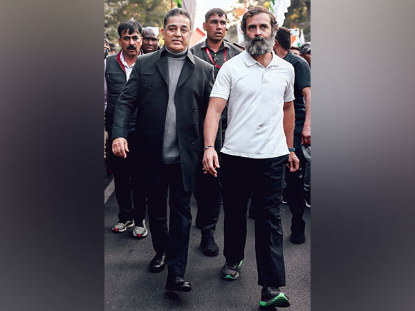 Veteran actor Kamal Haasan and Congress leader Rahul Gandhi (Photo: Twitter/  Kamal Haasan)