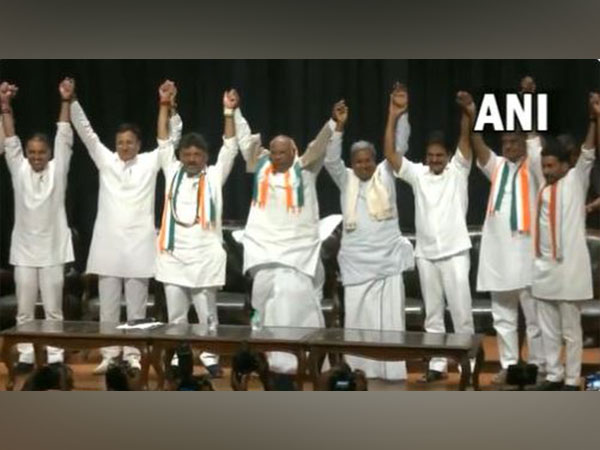 Congress president Mallikarjun Kharge with other party leaders after party's victory in Karnataka polls