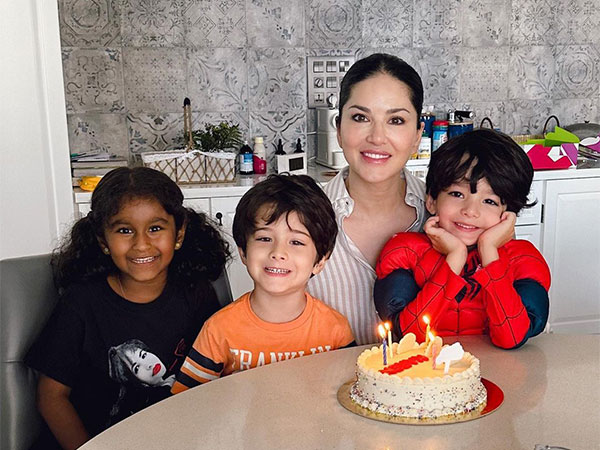 Sunny Leone with her family (Image source: Instagram)