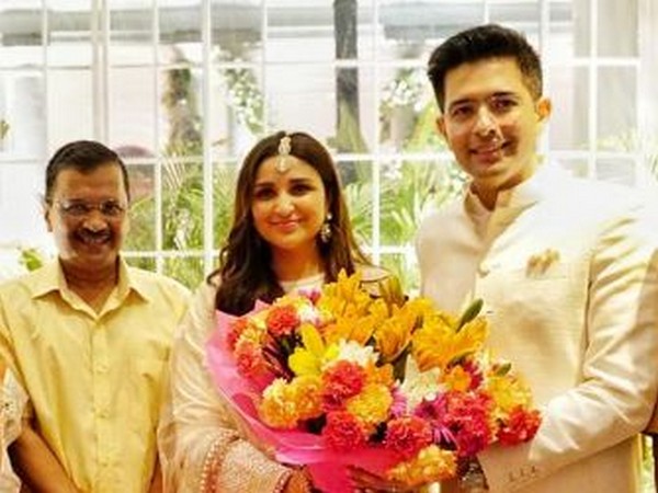 Arvind Kejriwal, Parineeti Chopra, Raghav Chadha (image source: Twitter)