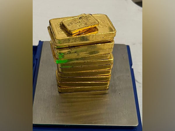 Gold worth more than Rs 67 lakh seized at Hyderabad Airport. (Photo/ANI)
