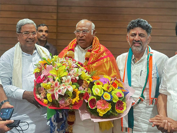 (From Left) Former Karnataka CM Siddaramaiah, Cong chief Kharge, DK Shivakumar (File Photo/ANI)
