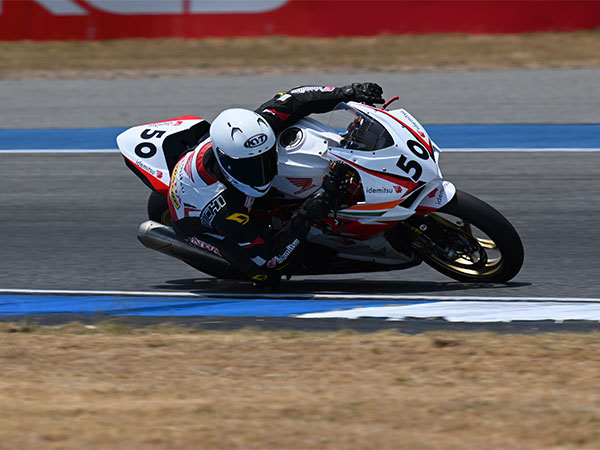 Honda Racing India rider Kavin Quintal in action during Asia Road Racing Championship (Image: HRI)
