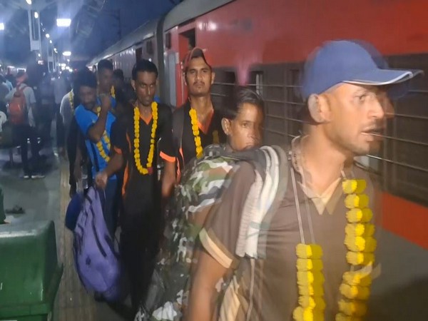 Fishermen arrive at Vadodara Railway Station in Gujarat. (Photo/ANI)