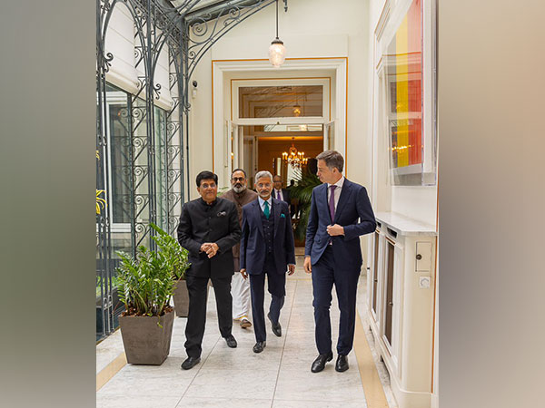 Belgium PM Alexander De Croo with EAM S Jaishankar, Minister of Commerce & Industry, Piyush Goyal and Union Minister Rajeev Chandrasekhar. (Photo Credit - Twitter)