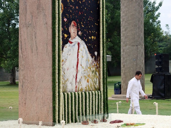 Rahul Gandhi while performing a parikrama at the memorial of his father Rajiv Gandhi on Septemebr 7 (Photo/ANI)